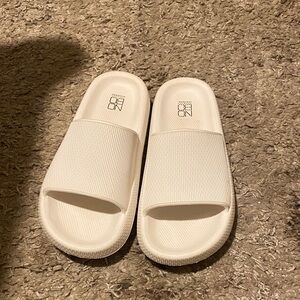 NOBO Cream Slide Sandals